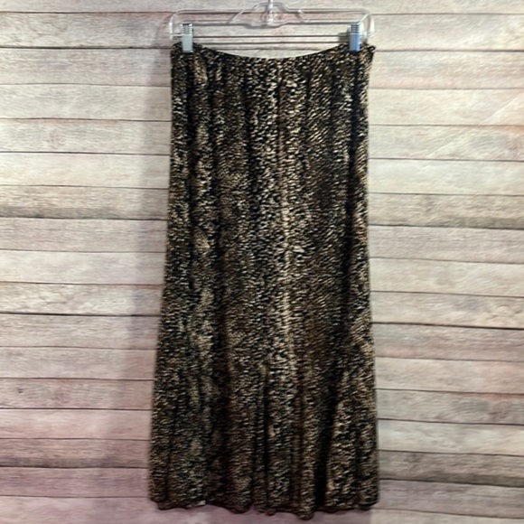 Womens skirt - Picture 1 of 3